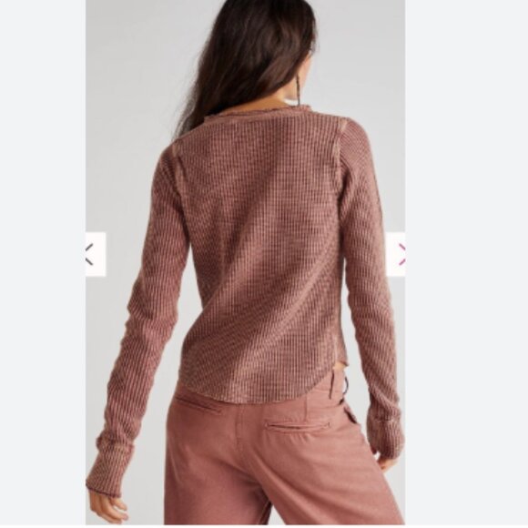 SOLD! Free people Waffle Thermal Crop top L - Picture 2 of 7